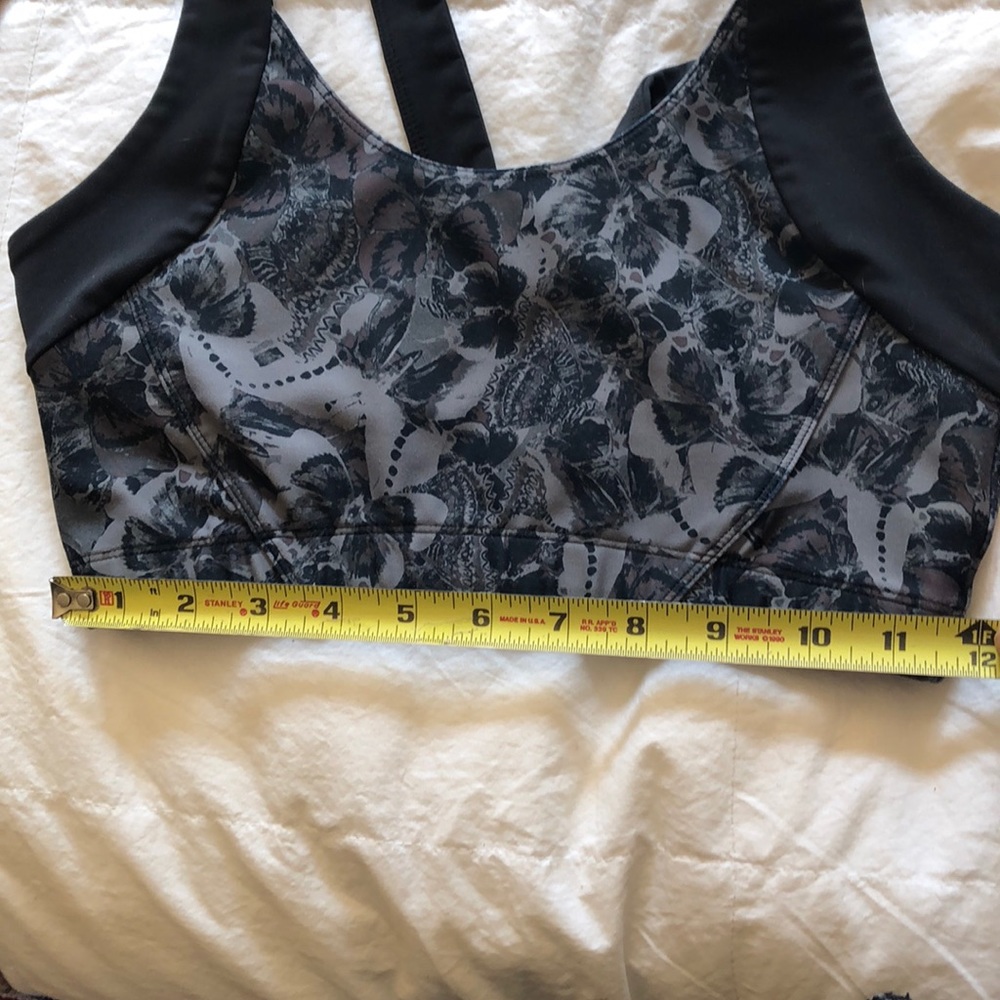 Sports Bra - Picture 4 of 5